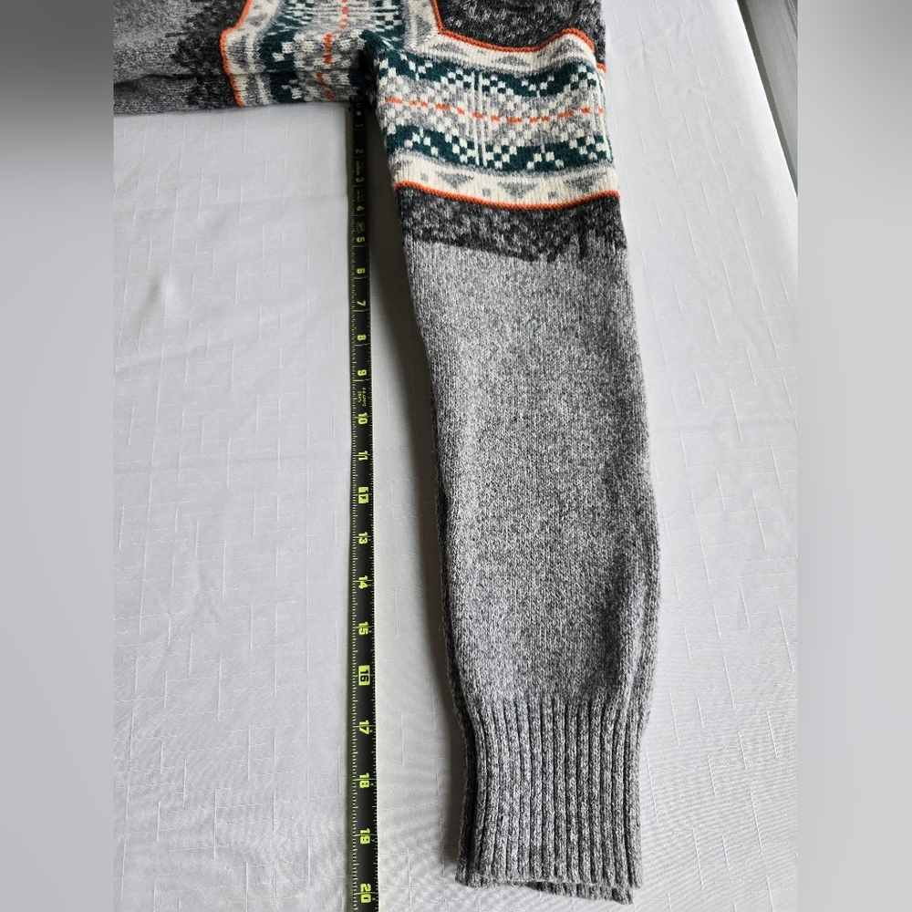 American Eagle Outfitters Gray Patterned Fairisle… - image 7